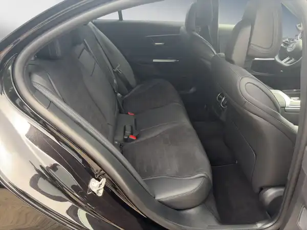 MERCEDES-BENZ C 180 (12/15)