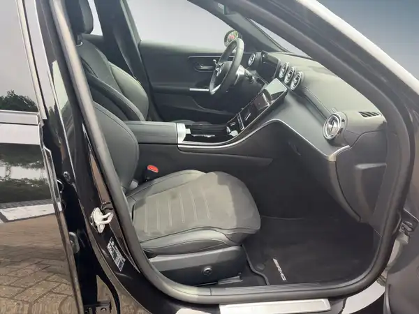 MERCEDES-BENZ C 180 (10/15)