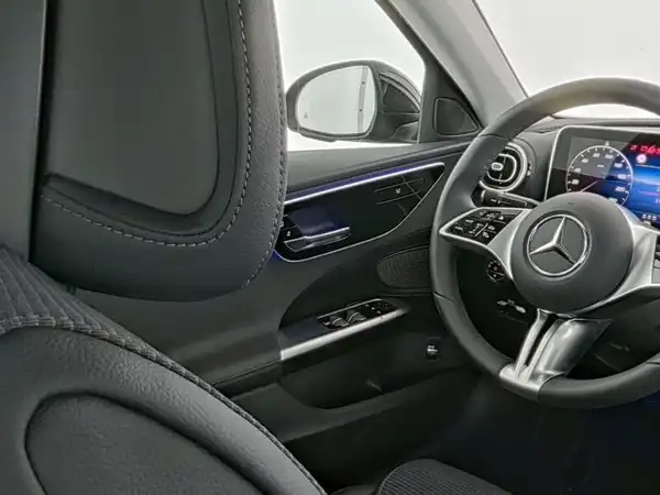 MERCEDES-BENZ C 180 (10/13)