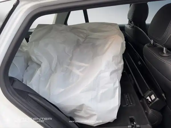 MERCEDES-BENZ C 180 (7/8)