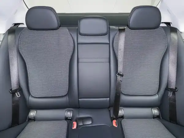 MERCEDES-BENZ C 180 (10/14)