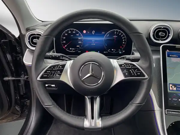 MERCEDES-BENZ C 300 (11/15)