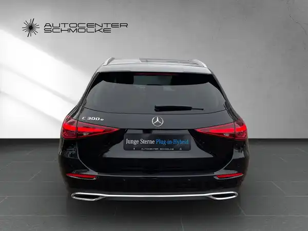MERCEDES-BENZ C 300 (5/15)