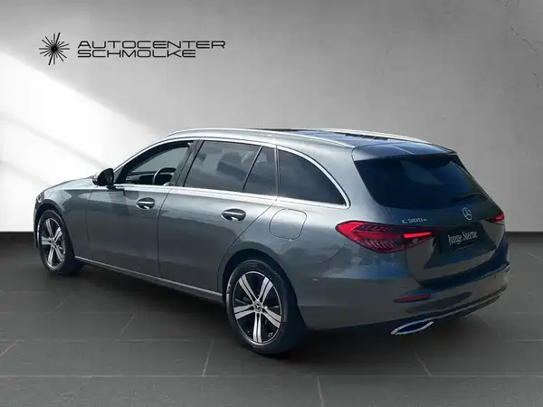 MERCEDES-BENZ C 300 (4/15)
