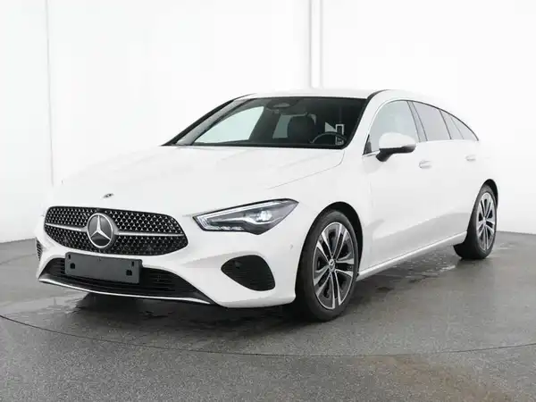 MERCEDES-BENZ CLA 180 (2/13)