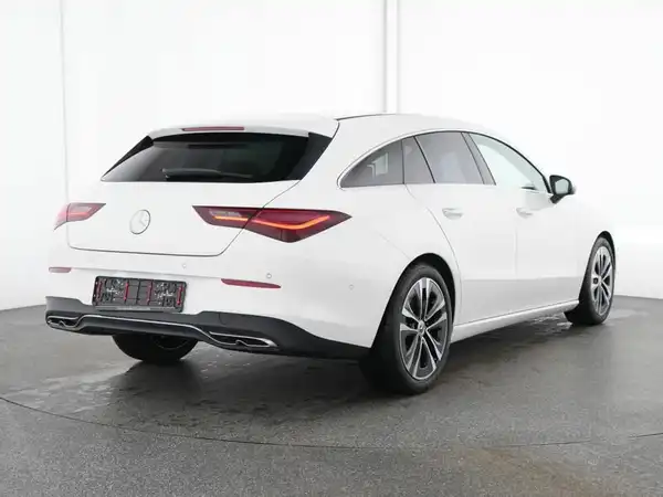 MERCEDES-BENZ CLA 180 (3/13)