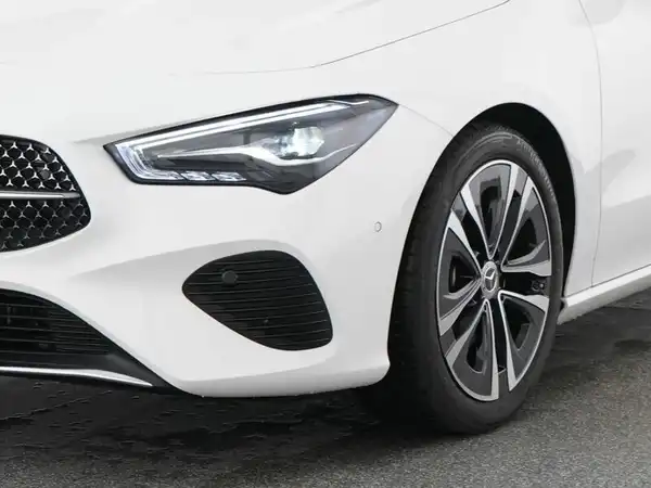 MERCEDES-BENZ CLA 180 (4/13)