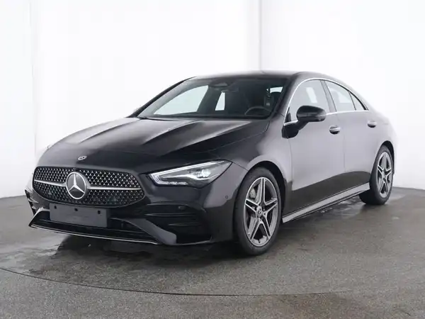 MERCEDES-BENZ CLA 200 AMG (2/13)