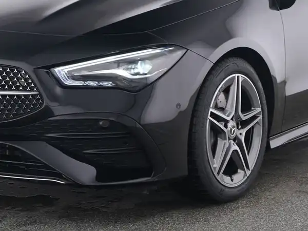 MERCEDES-BENZ CLA 200 AMG (4/13)