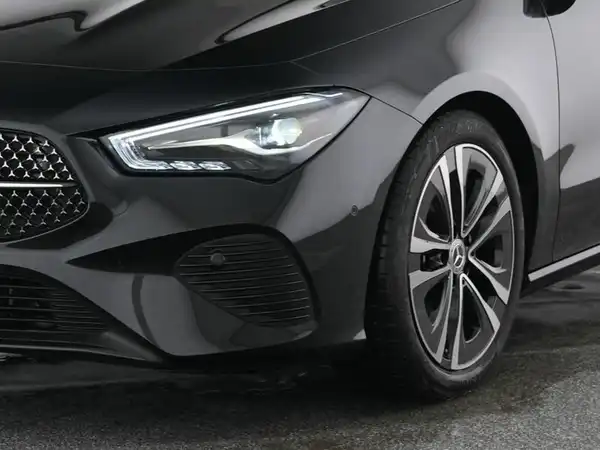 MERCEDES-BENZ CLA 180 (4/13)
