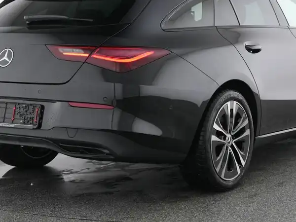 MERCEDES-BENZ CLA 180 (5/13)