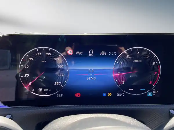 MERCEDES-BENZ CLA 200 SHOOTING BRAKE (12/15)