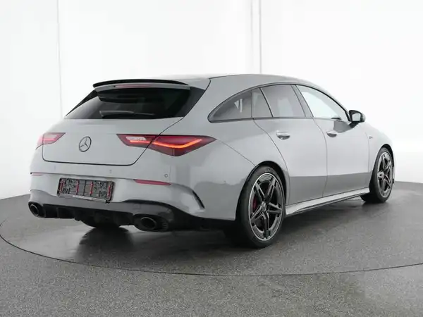 MERCEDES-BENZ CLA 35 AMG (3/13)