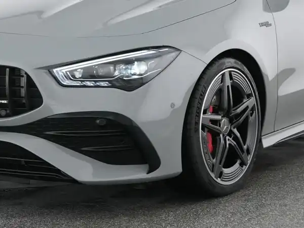 MERCEDES-BENZ CLA 35 AMG (4/13)