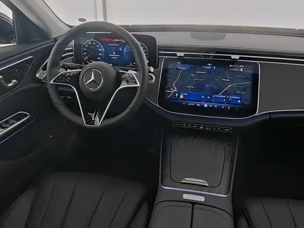 MERCEDES-BENZ E 300 (8/13)