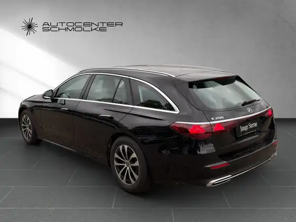 MERCEDES-BENZ E 200 (4/15)