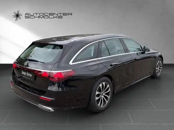 MERCEDES-BENZ E 200 (6/15)