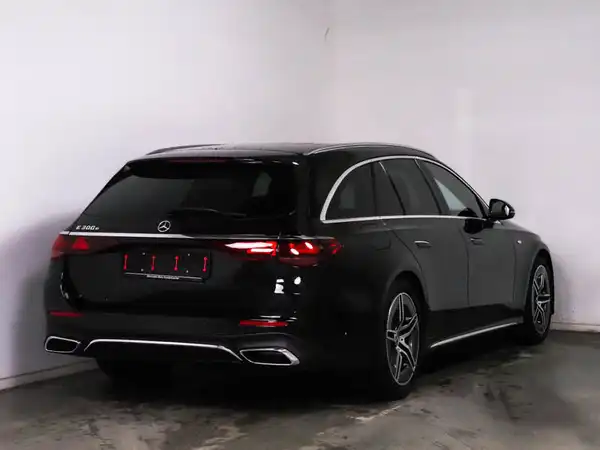 MERCEDES-BENZ E 300 (4/14)