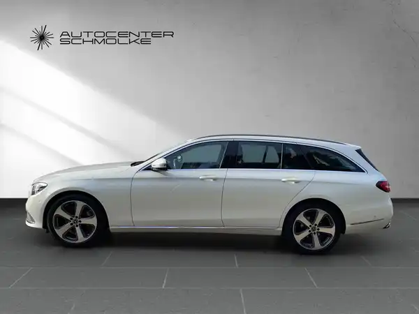 MERCEDES-BENZ E 220 (3/15)