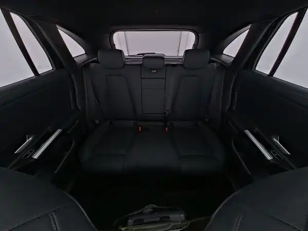 MERCEDES-BENZ EQA 250+ (9/13)
