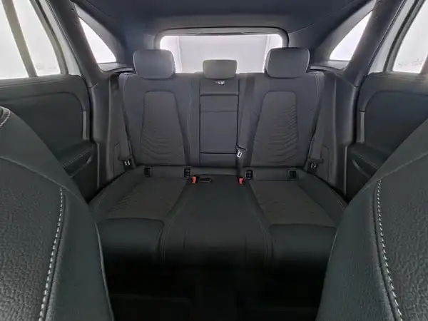 MERCEDES-BENZ EQA 250+ (9/13)