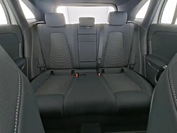 MERCEDES-BENZ EQA 250+ (9/13)