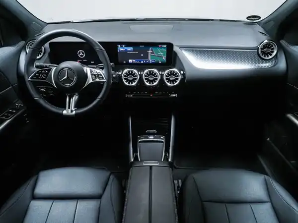 MERCEDES-BENZ EQA 250+ (6/14)