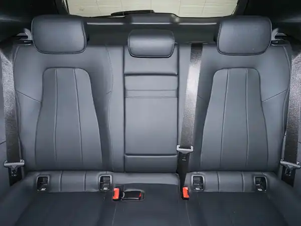 MERCEDES-BENZ EQA 250+ (10/14)