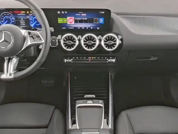 MERCEDES-BENZ EQA 250+ (6/14)