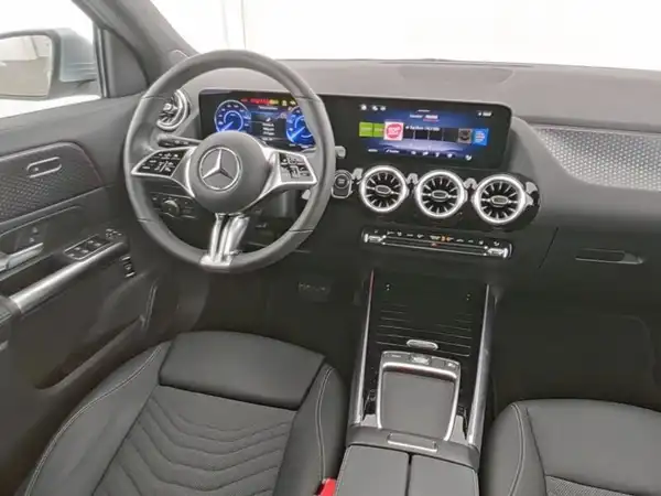 MERCEDES-BENZ EQA 250+ (7/14)