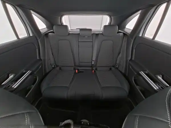 MERCEDES-BENZ EQA 250+ (9/14)