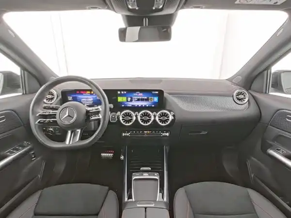 MERCEDES-BENZ EQA 250+ (8/14)