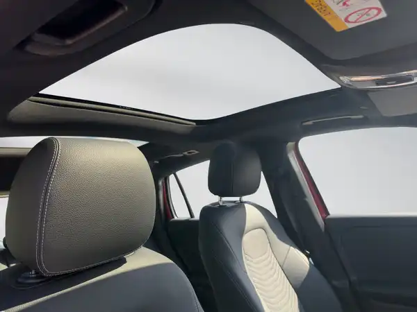 MERCEDES-BENZ EQA 250+ (12/15)
