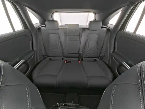 MERCEDES-BENZ EQA 250+ (9/13)
