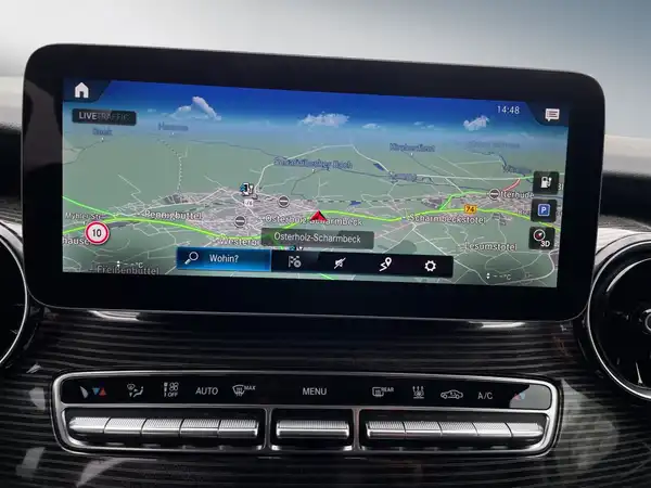 MERCEDES-BENZ EQV 300 (11/15)