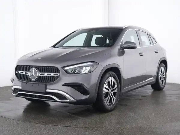 MERCEDES-BENZ GLA 180 (2/13)