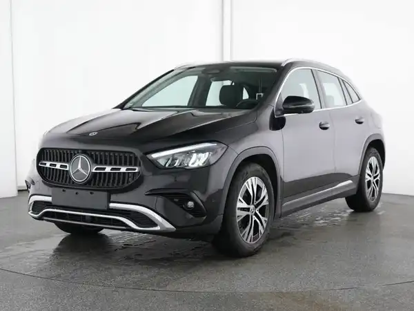 MERCEDES-BENZ GLA 180 (2/13)