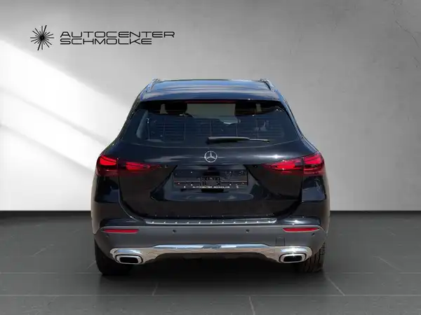 MERCEDES-BENZ GLA 200 (5/15)
