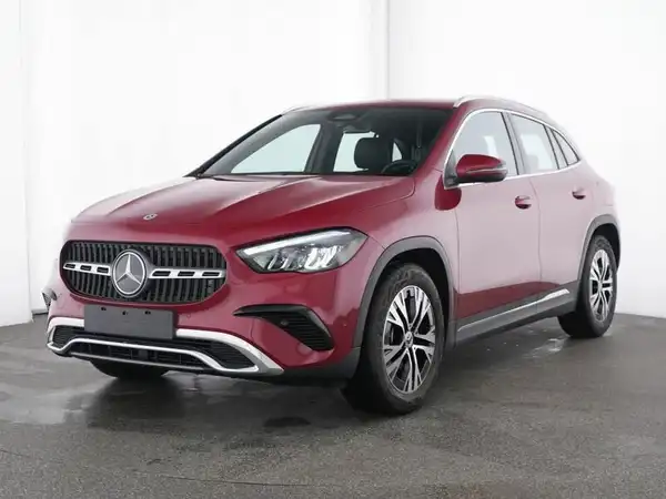 MERCEDES-BENZ GLA 200 (2/13)