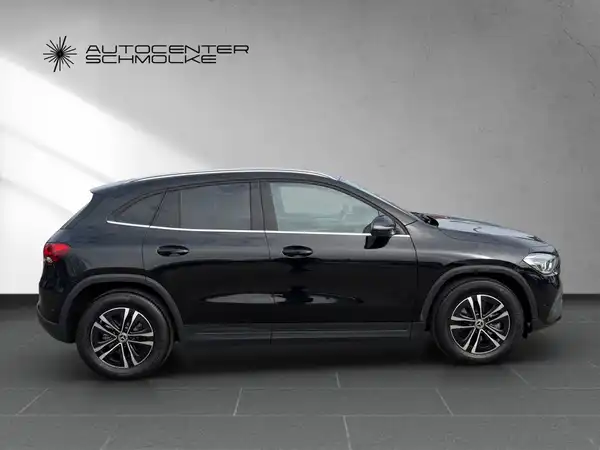 MERCEDES-BENZ GLA 200 (7/15)