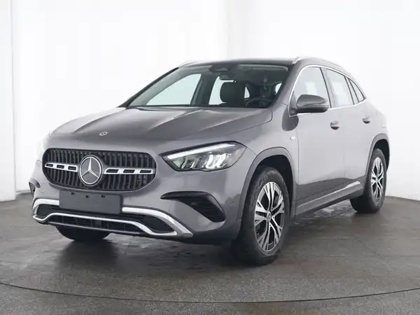 MERCEDES-BENZ GLA 250 e (2/13)