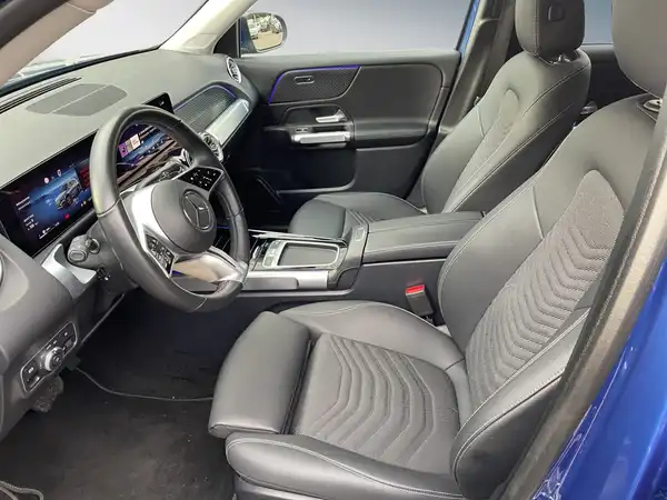 MERCEDES-BENZ GLB 200 (10/15)
