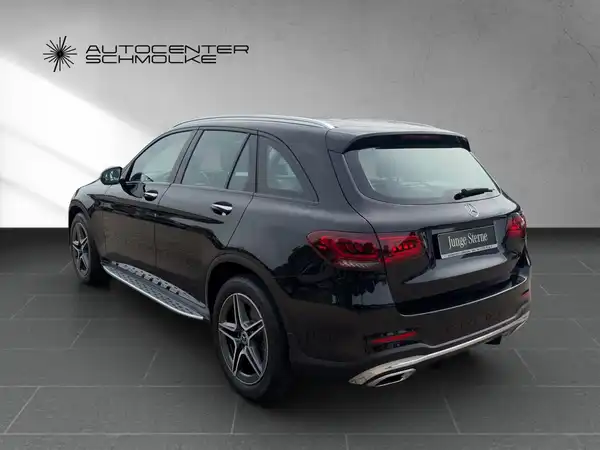 MERCEDES-BENZ GLC 300 d (4/15)