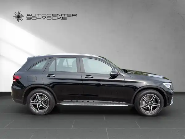 MERCEDES-BENZ GLC 300 d (7/15)