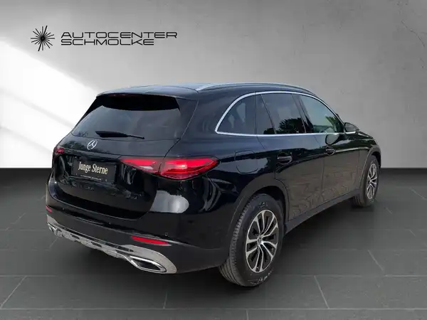 MERCEDES-BENZ GLC 200 (6/15)