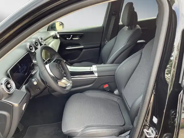 MERCEDES-BENZ GLC 200 (10/15)