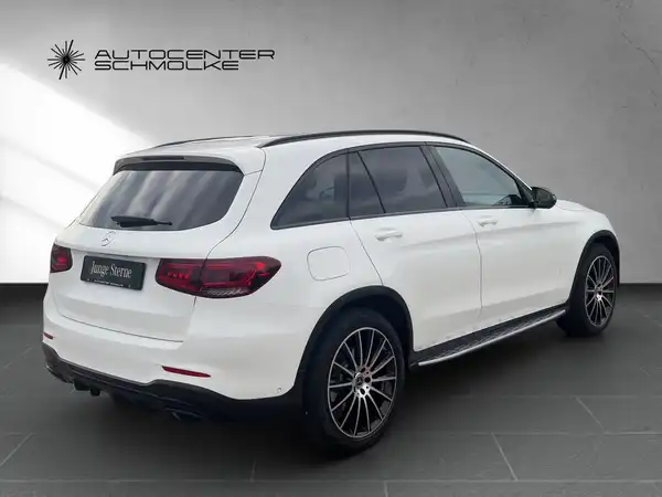 MERCEDES-BENZ GLC 220 d (6/15)