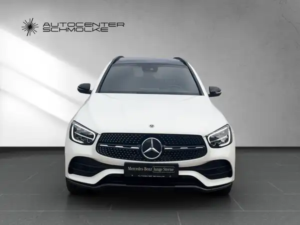 MERCEDES-BENZ GLC 220 d (9/15)