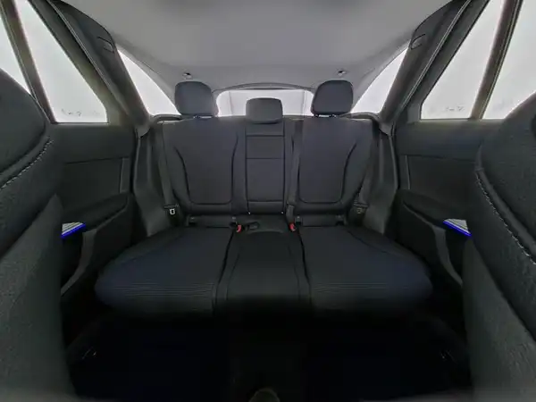 MERCEDES-BENZ GLC 220 d (9/13)