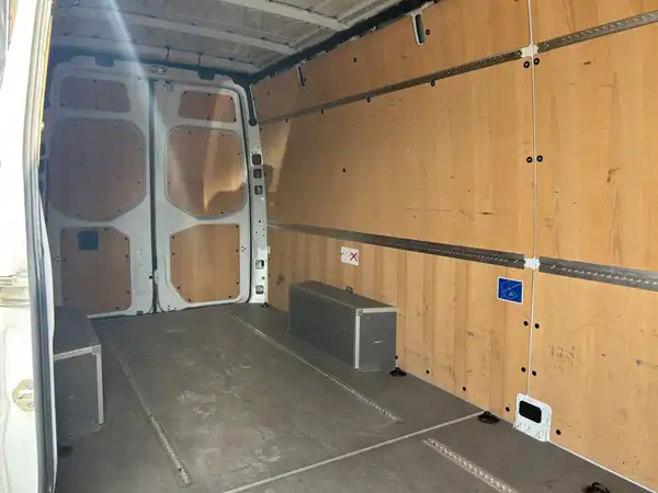 MERCEDES-BENZ SPRINTER (11/15)